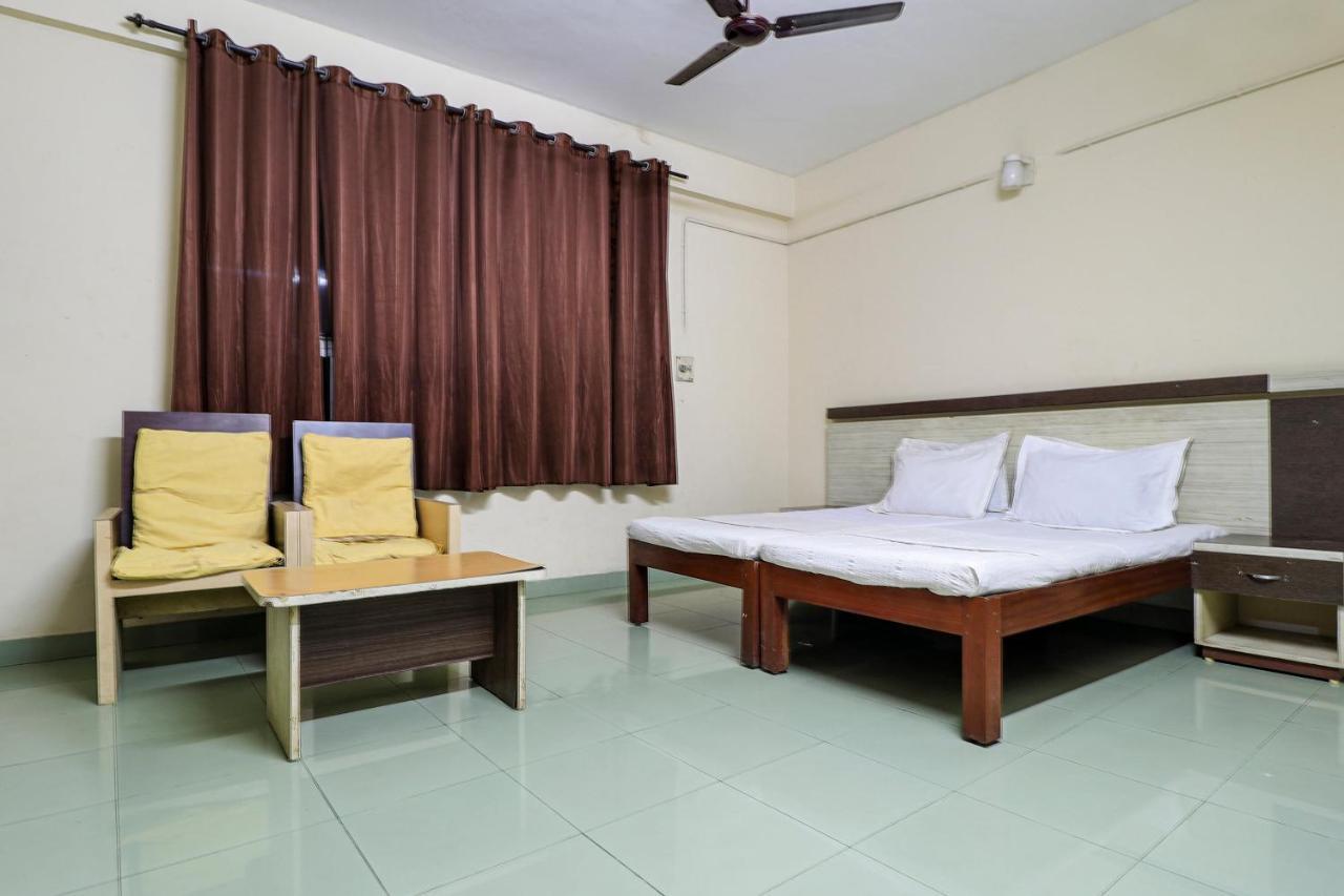 Spot On 60610 Malabar Tourist Home Kannur Exterior foto